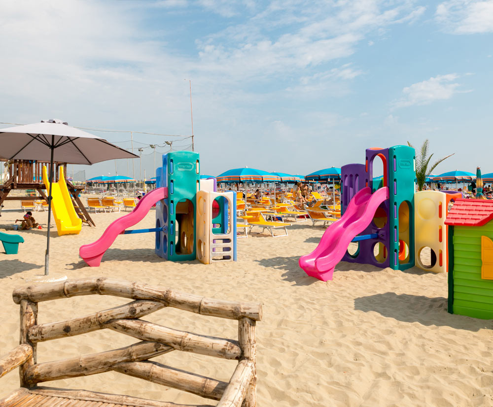 media.Buoni-motivi-Spiaggia-Fabbri-FamilyVillage